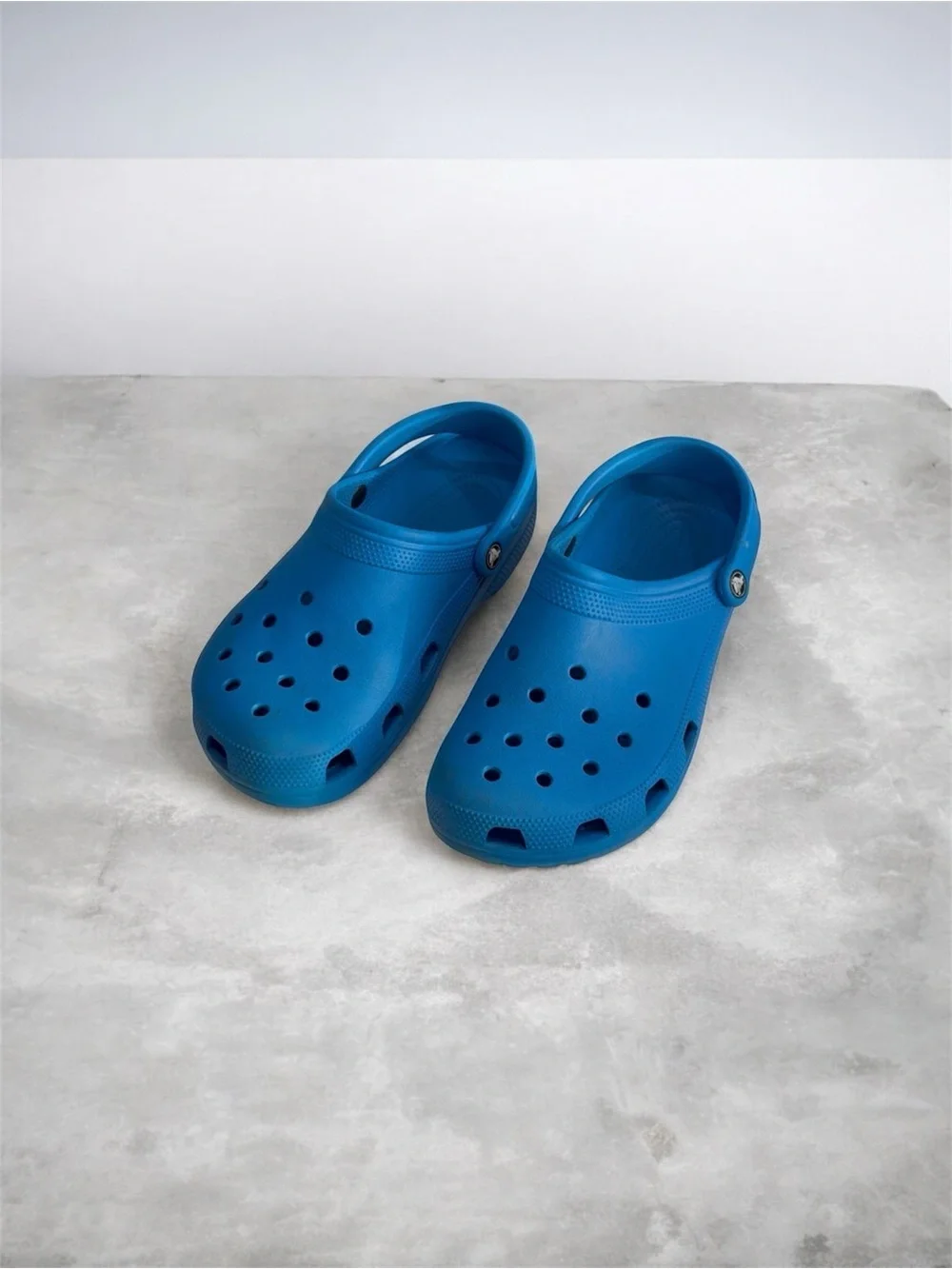 CROCS  | Blue Bolt Regular Casual Clogs | Men’s Size 10